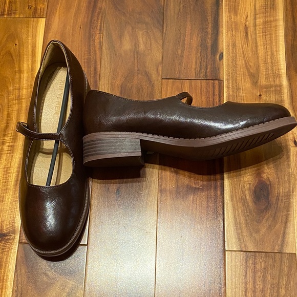 NEW Brown Mary Jane Leather Size 8.5 Women’s Flats - Picture 2 of 5